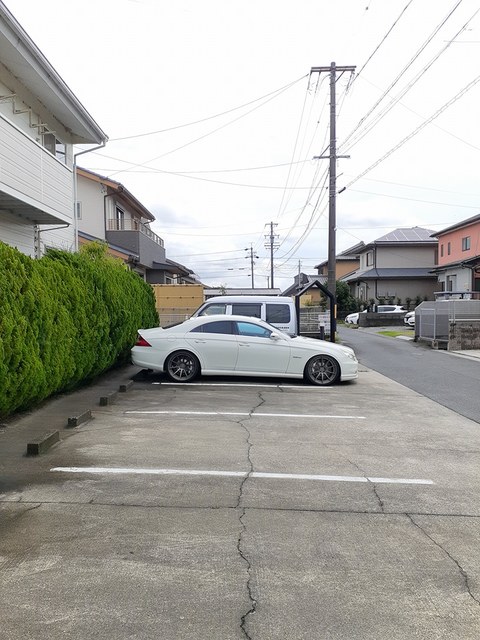 14/20 駐車場