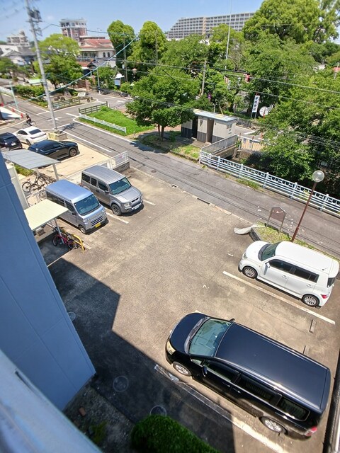 2/10 駐車場