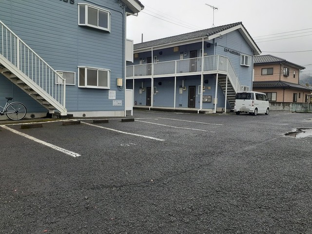 14/20 駐車場