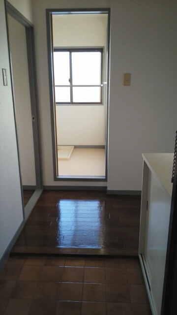 8/22 玄関