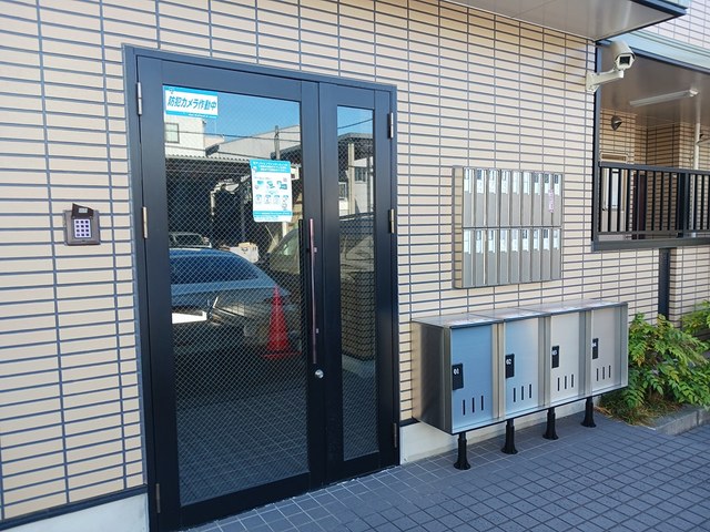 14/20 エントランス