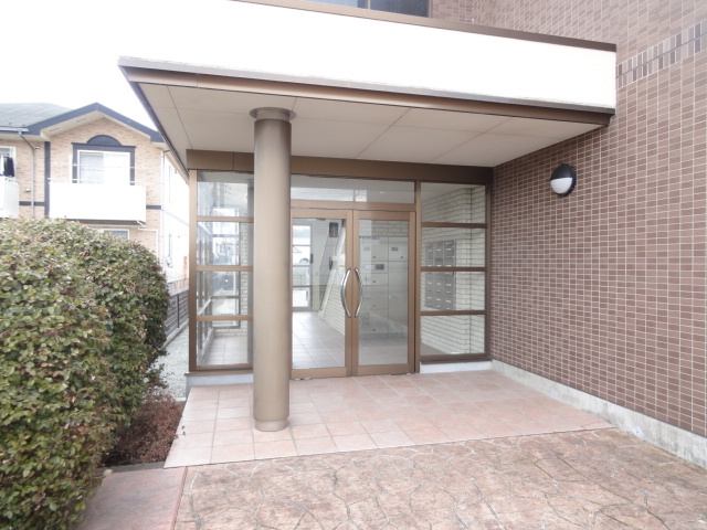 16/26 エントランス