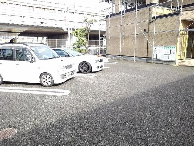 14/20 駐車場