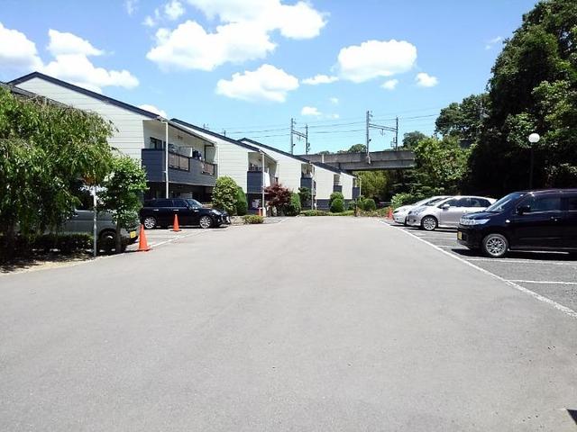 13/19 駐車場