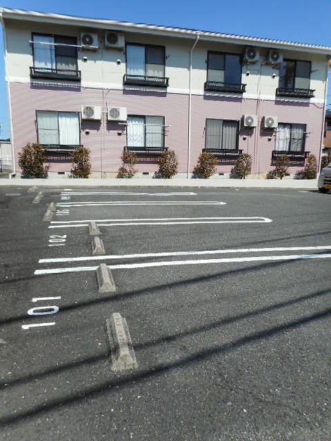 13/21 駐車場