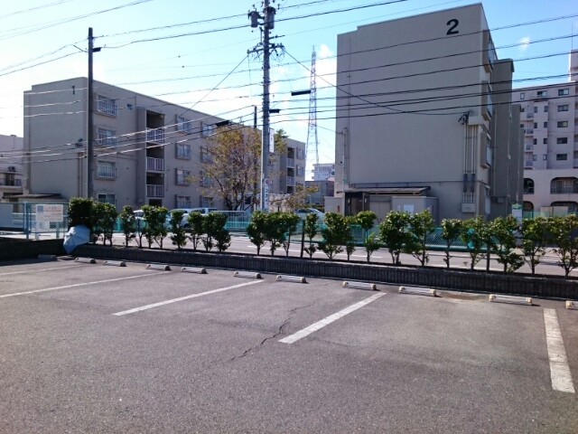 14/20 駐車場