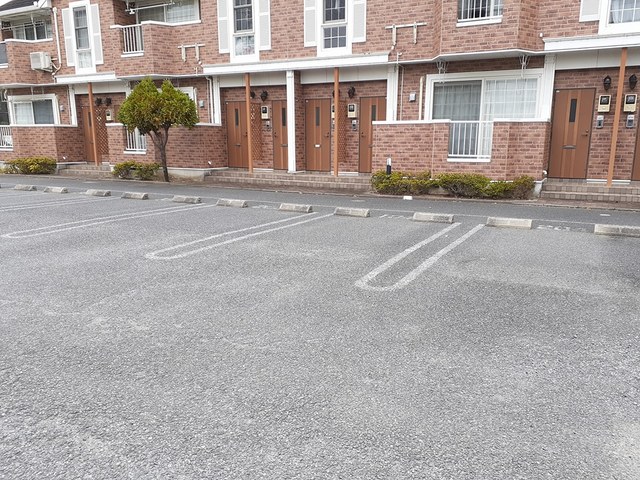 14/20 駐車場