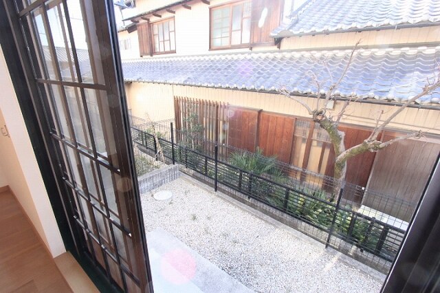 13/22 バルコニー