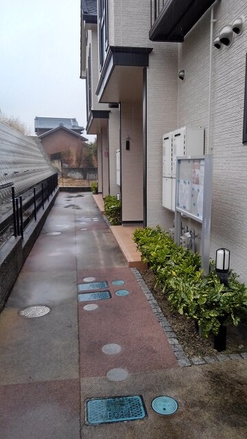 16/22 エントランス