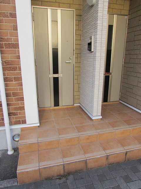 13/20 エントランス