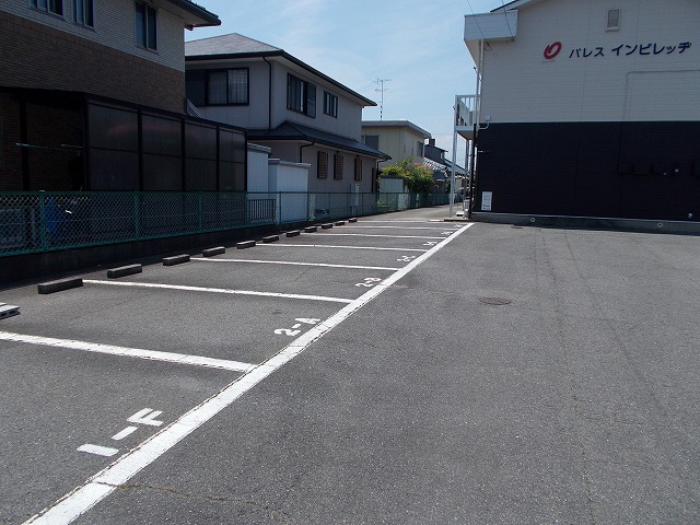 14/22 駐車場