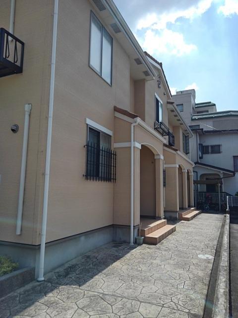 15/22 エントランス