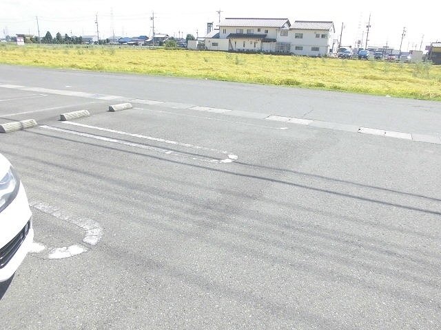 14/20 駐車場
