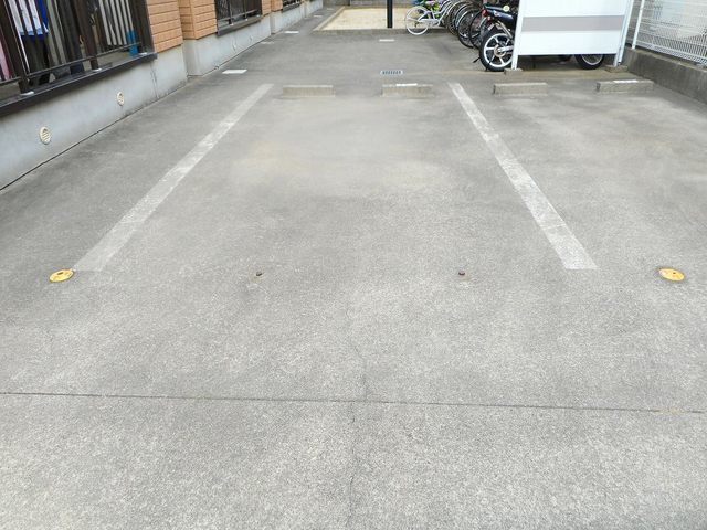 2/10 駐車場