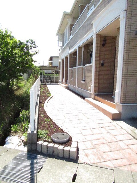 14/20 エントランス