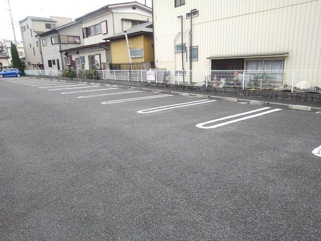 14/20 駐車場