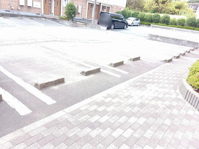 14/20 駐車場