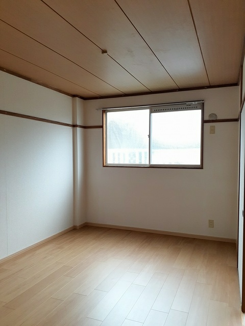 4/25 寝室