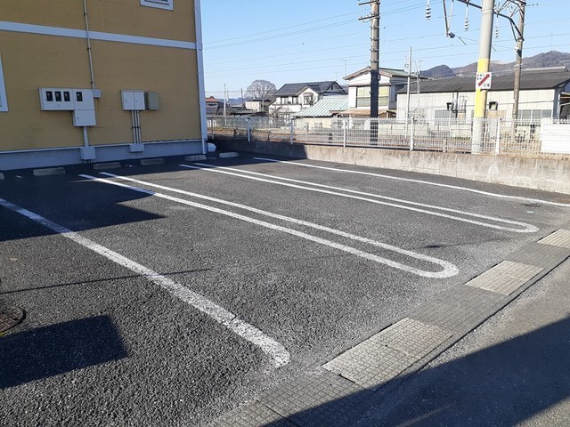 2/8 駐車場