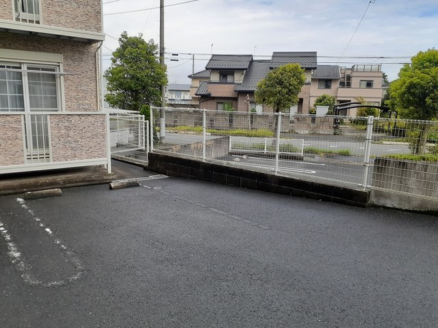 14/20 駐車場