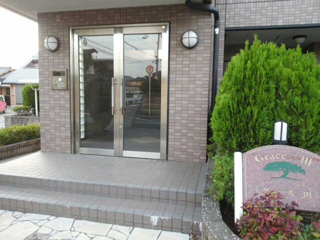 14/20 エントランス