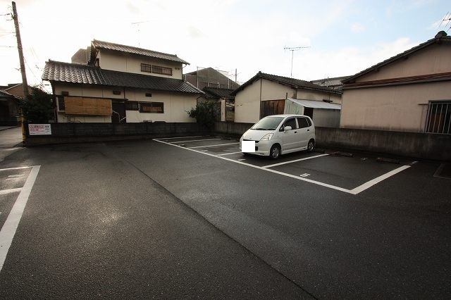 14/20 駐車場