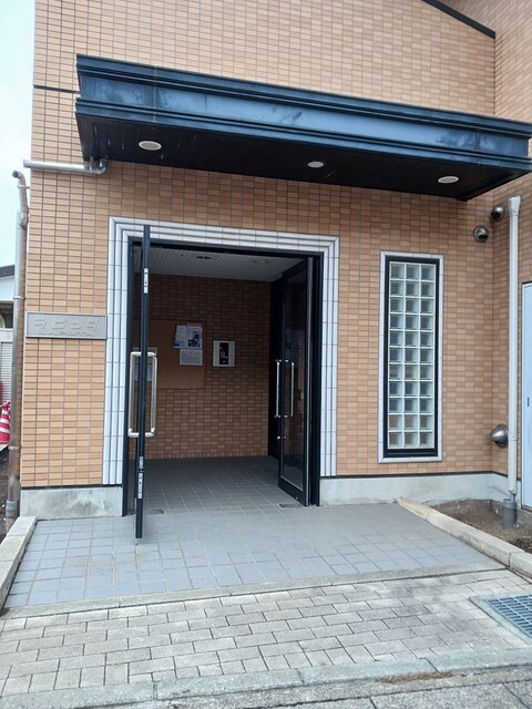 2/8 エントランス