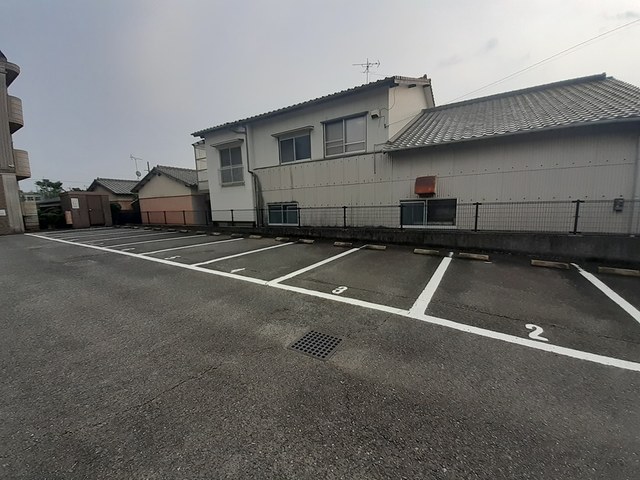 14/20 駐車場