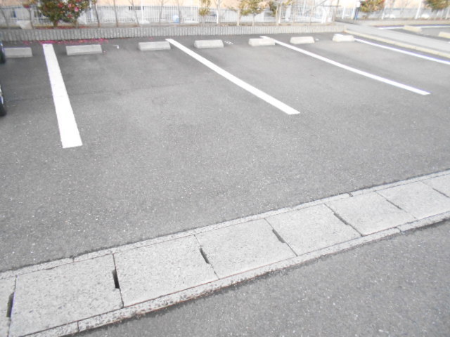 2/8 駐車場