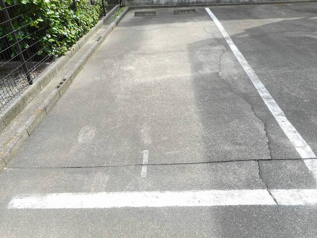 14/20 駐車場
