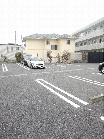 14/20 駐車場