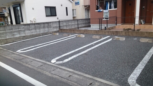 14/20 駐車場