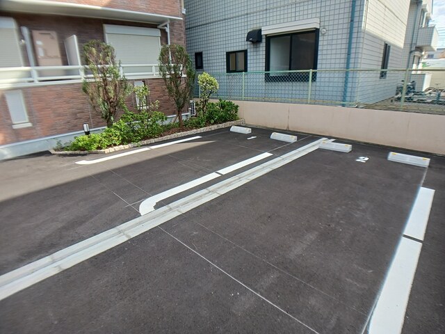 14/20 駐車場