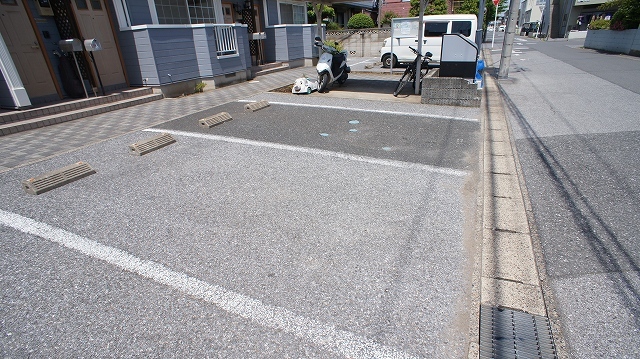 14/20 駐車場
