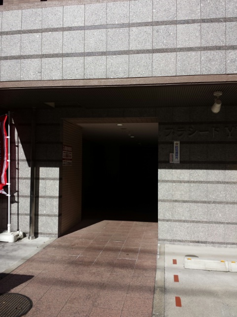 14/22 エントランス