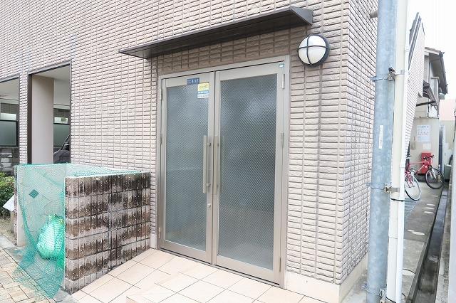 13/20 エントランス