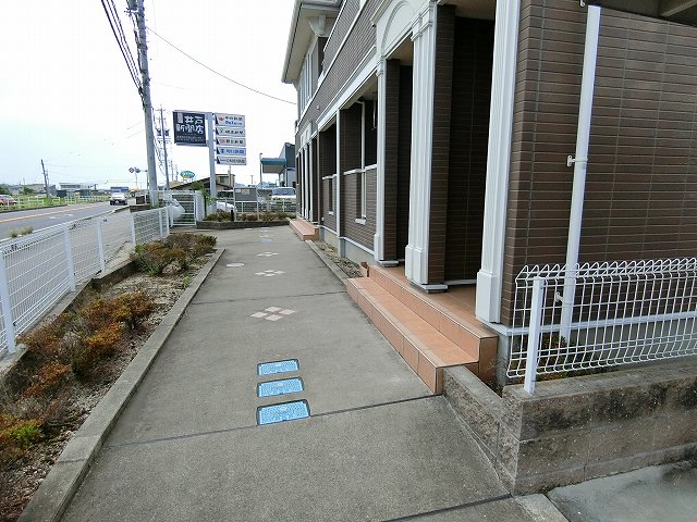 14/20 エントランス