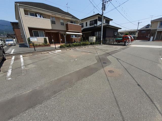 14/20 駐車場