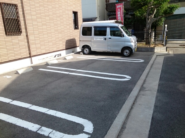 14/20 駐車場
