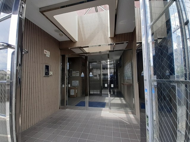 13/20 エントランス