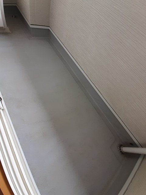 23/30 バルコニー