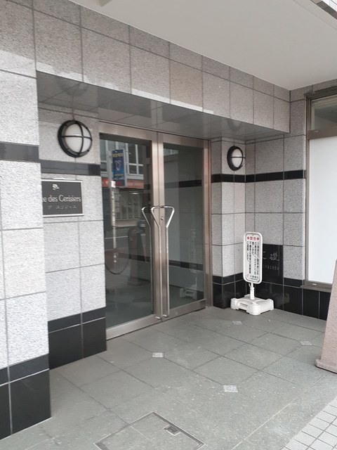 14/20 エントランス