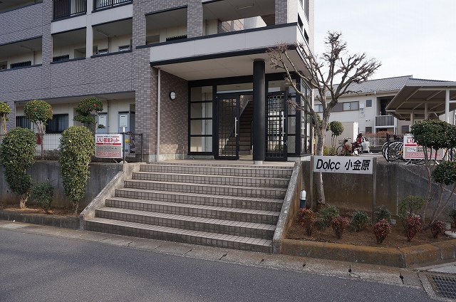 14/22 エントランス