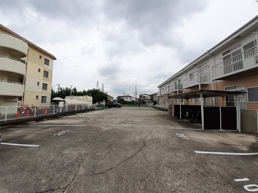 14/21 駐車場