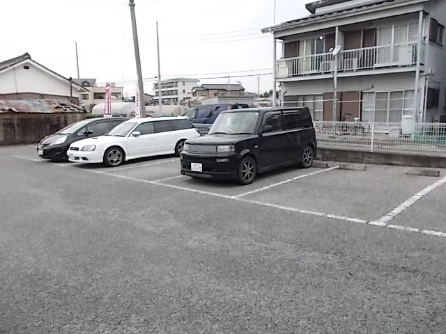 19/27 駐車場