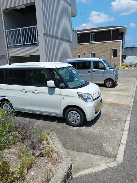 14/20 駐車場