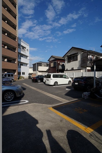 22/30 駐車場