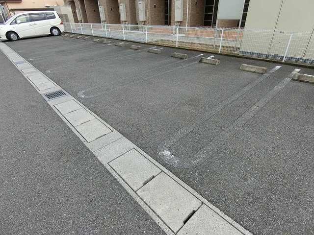14/20 駐車場