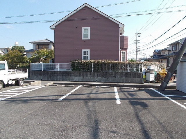 2/10 駐車場