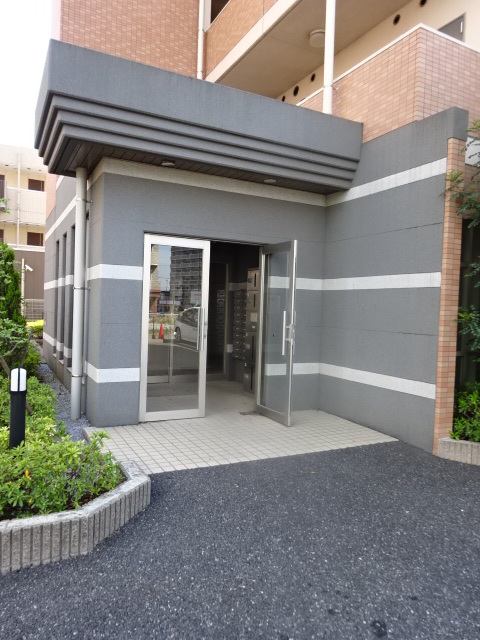 13/20 エントランス